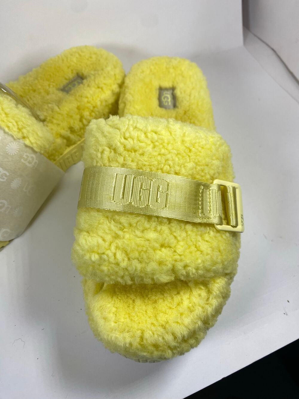 UGG Fluffita Yellow Slippers Womens 10 NWT Slide Sandals